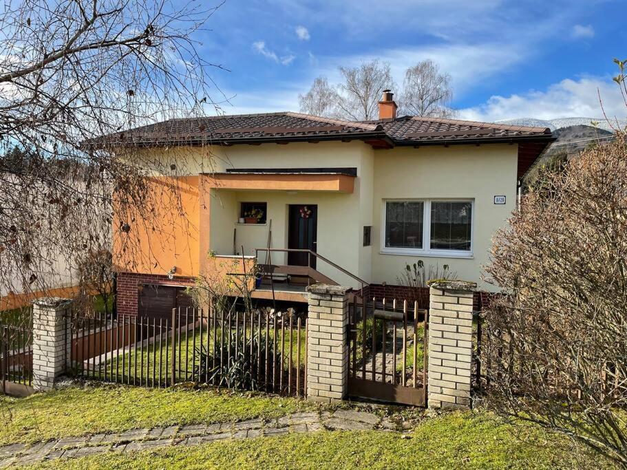 Oddych Pri Martinskych Holiach /Mountains Vacation Villa Exterior photo